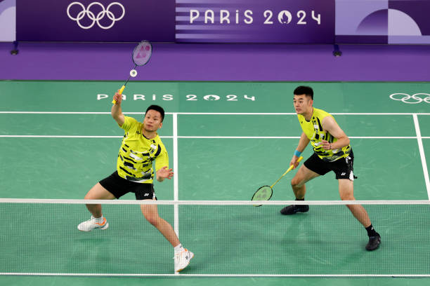 羽毛球主裁在比赛暂停和争议处理中的角色