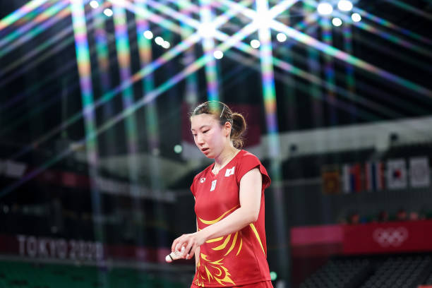 羽毛球动作术语:从高远球到网前搓球