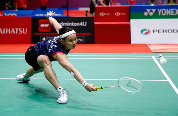 性价比之王?天斧77羽毛球拍实战体验与优缺点分析