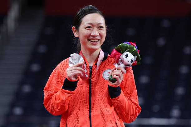 反手击球不再难!羽毛球反手握拍技巧全解析