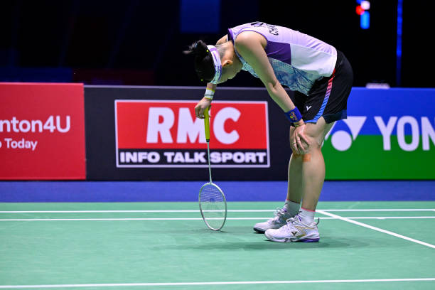 1990年羽毛球教学大纲中的战术训练与比赛策略分析