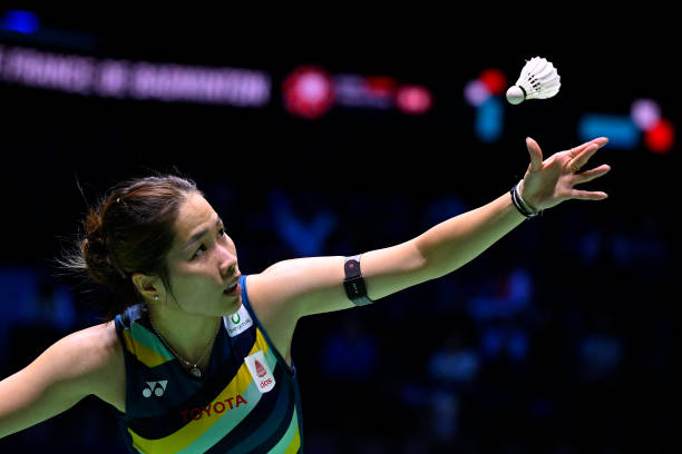 为什么小朋友打羽毛球要用低磅数？科学解析来了！