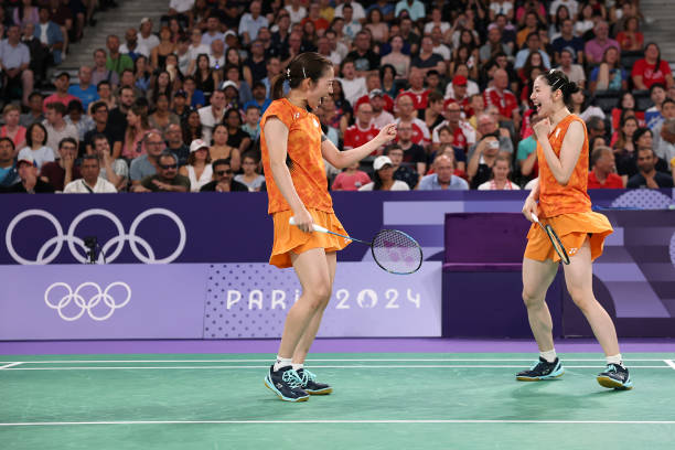 小学生羽毛球比赛规则:裁判手势和违规行为解析