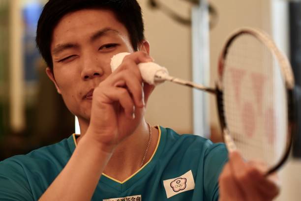 从重量到性能：4U和8U羽毛球拍的详细区别指南