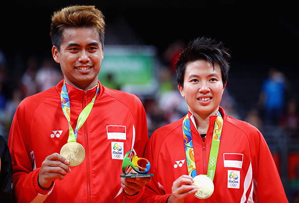 从发球区到比赛区域：气排球和羽毛球场的细节对比