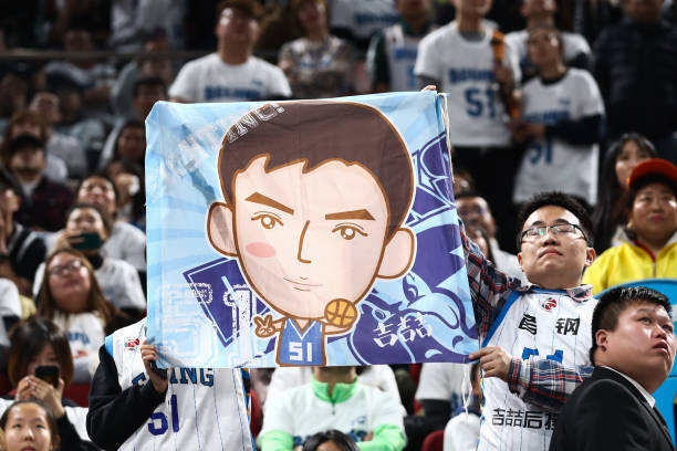 CBA焦点战:广东宏远对阵天津先行者,今晚直播不容错过!