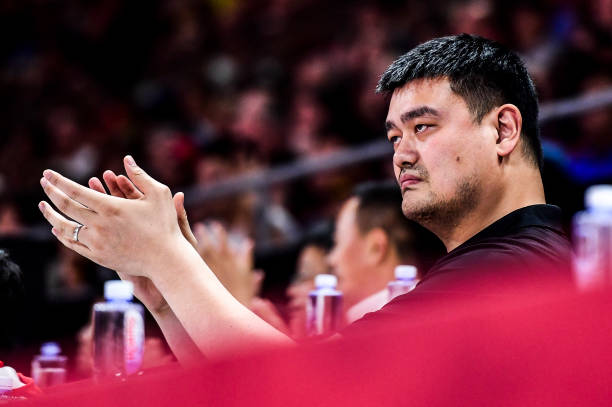 篮球场上的一抹青春:陈俊豪的飞翔之路