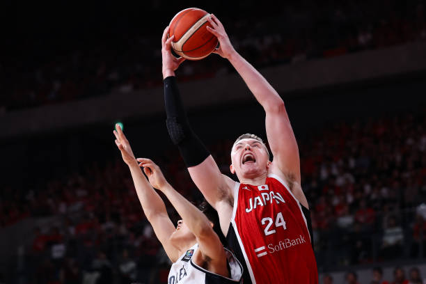 揭秘：为什么这款篮球架被评为质量排名第一？