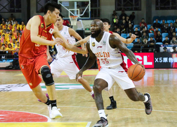 大前锋进化史：从传统内线到全能战士的十大代表人物