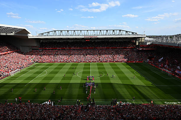 从街头足球到世界巨星:马拉多纳的成长之路