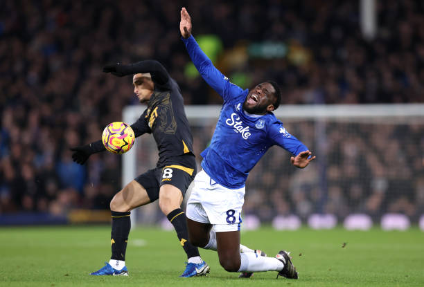 阿根廷队与巴西队的南美足球经典对决史