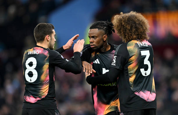 路易斯菲戈实况足球评测：传奇球员的虚拟复刻