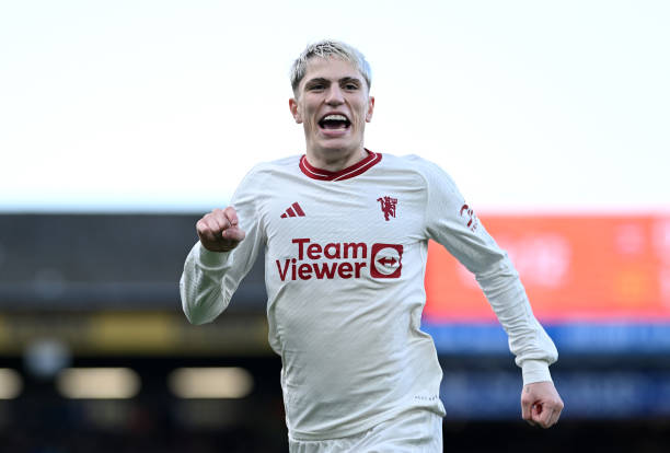 贝克汉姆一家如何乘坐私人飞机环游世界？