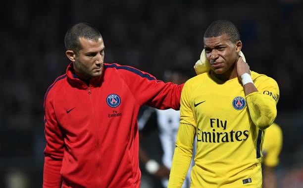 足球越位规则的边界：表态越位算不算违规？