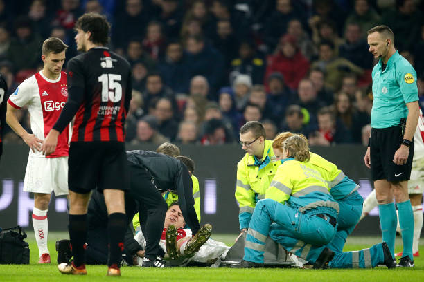 深圳队新赛季球衣正式亮相，主客场配色焕然一新