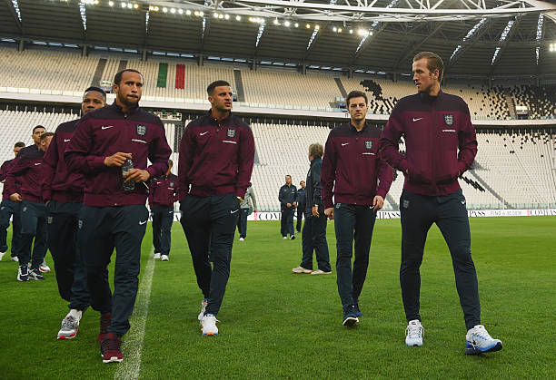 梅西巴萨10号球衣的经典瞬间:进球、助攻与荣耀