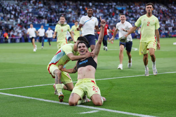 室内足球场场地选择与租金成本：如何控制初期投入？