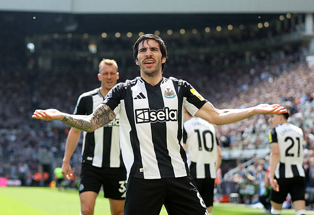 不止是比赛！中文解说如何让欧冠决赛更具感染力？