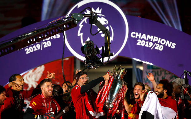 足球停球核心要点！教练亲授细节技巧