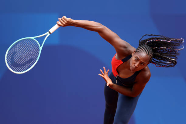 樊振东奥运单打技术解析：正手暴冲与反手拧拉