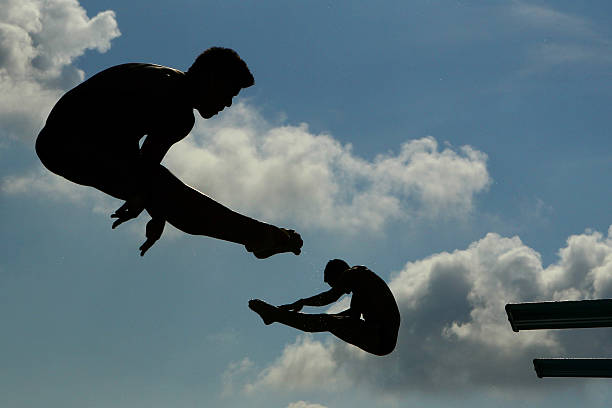 全红婵决赛实况:裁判打出高分,观众掌声不断!