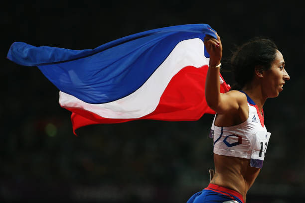 伏明霞何时告别赛场？回顾她的辉煌职业生涯