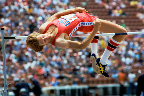 陈若琳一家三口同框，尽显亲情温暖