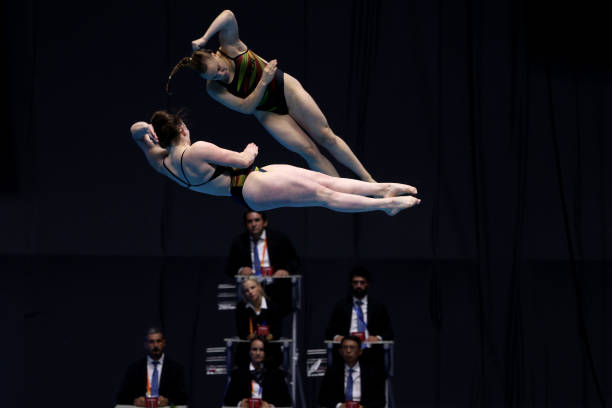 体育老师亲自示范:小学生跳远动作要领视频讲解!