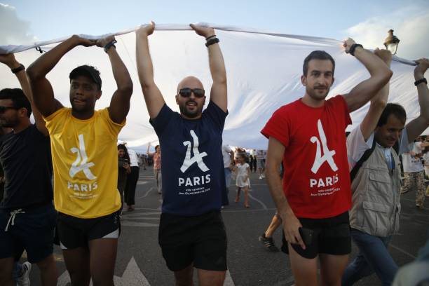 径赛项目的数学模型:赛道长度与时间关系