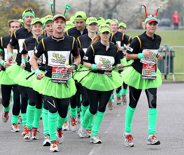 跳高比赛策略:从助跑节奏到落地技巧的图示指南