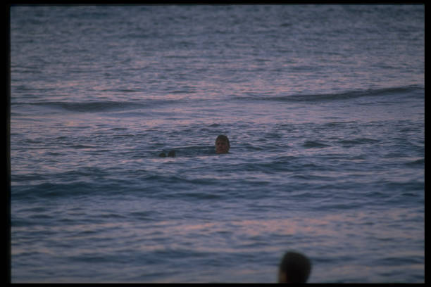 训练现场直击：张雨霏与教练探讨技术细节