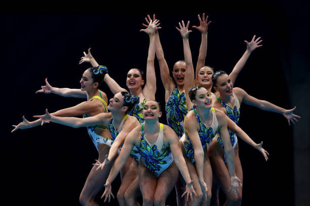 游泳锻炼全身，那脸部会有哪些变化？