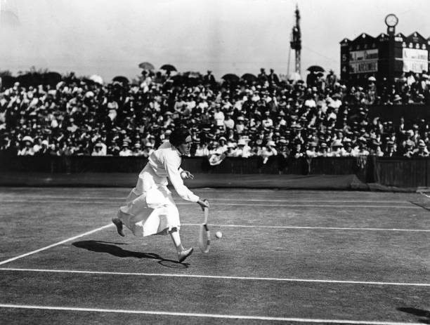 费德勒退役时多少岁？回顾他的职业生涯