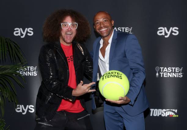 选购网球拍必读：球馆定制是否值得信赖？