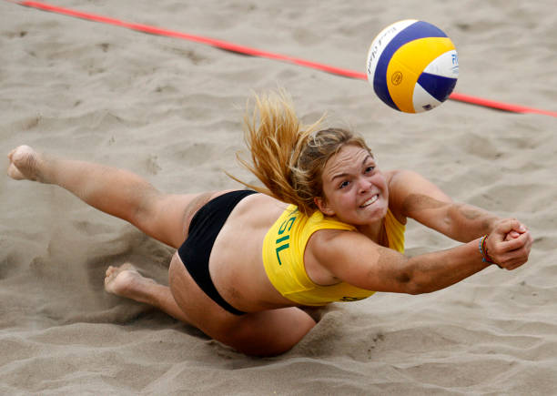 初学者排球比赛图画指南