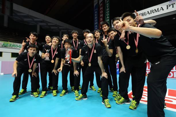 张常宁微博更新赛场瞬间，展现中国女排风采