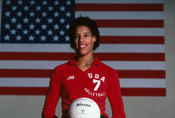 排球场地线宽的历史演变与现行标准