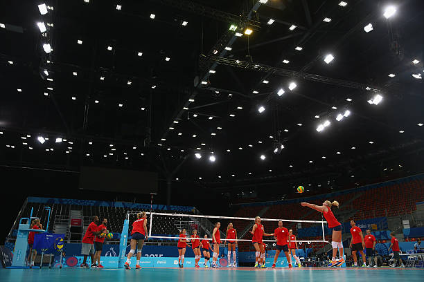 掌握排球发球:规则、技巧与训练方法