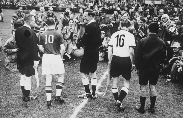 1986年世界杯决赛十大精彩瞬间：马拉多纳的传奇时刻