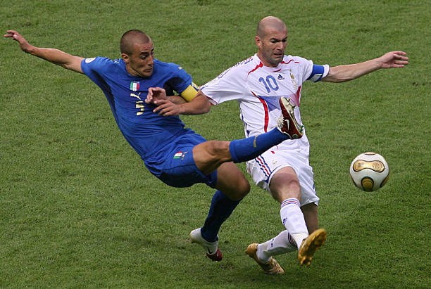 欧洲区世预赛新星崛起:年轻球员表现抢眼