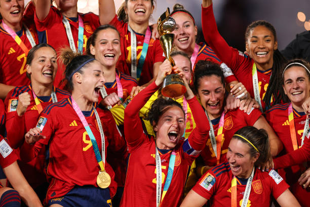 世预赛欧洲区赛程密集:三天两赛考验各队阵容深度